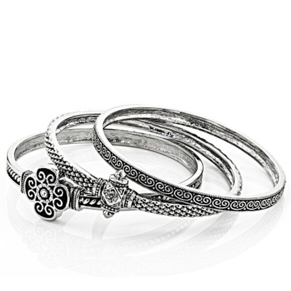 NWT - Paula Deen Crystal Silver Quatrefoil Bangle Bracelet Set of 3 - Stackable - Picture 1 of 10